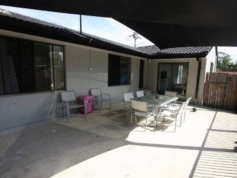 25 Forrest Avenue, Molendinar QLD 4214