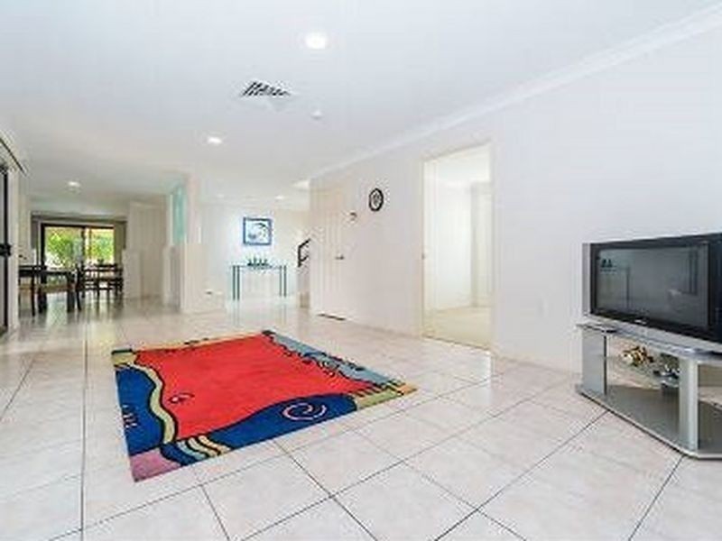 83 Burrendong Road, Coombabah QLD 4216