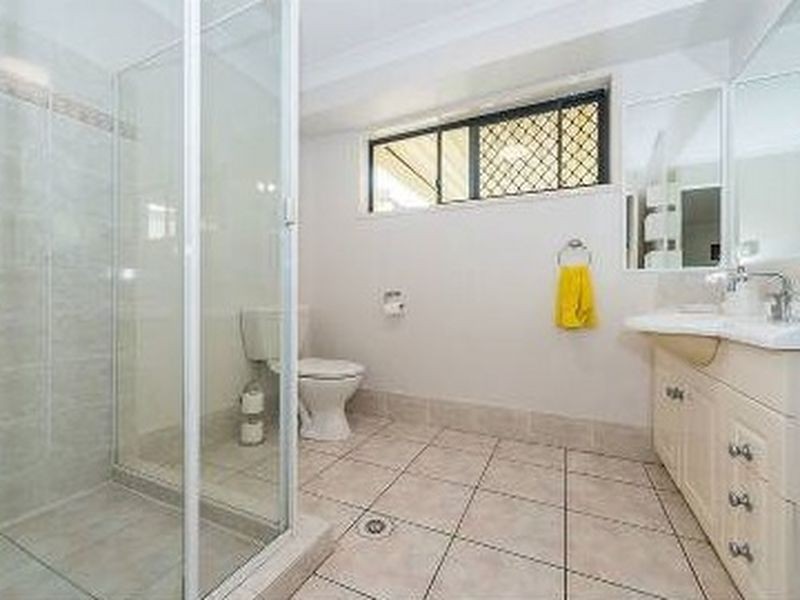 83 Burrendong Road, Coombabah QLD 4216