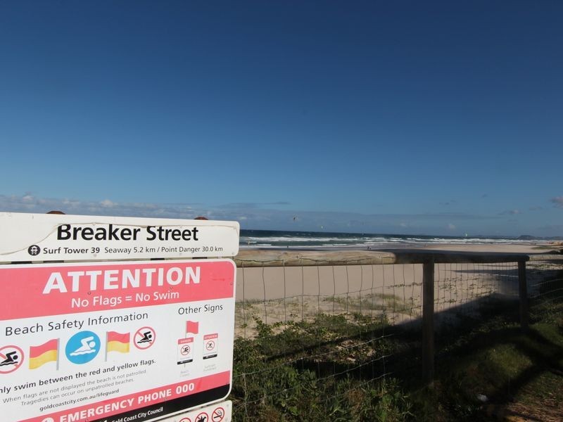 4/13 Breaker Street, Main Beach QLD 4217