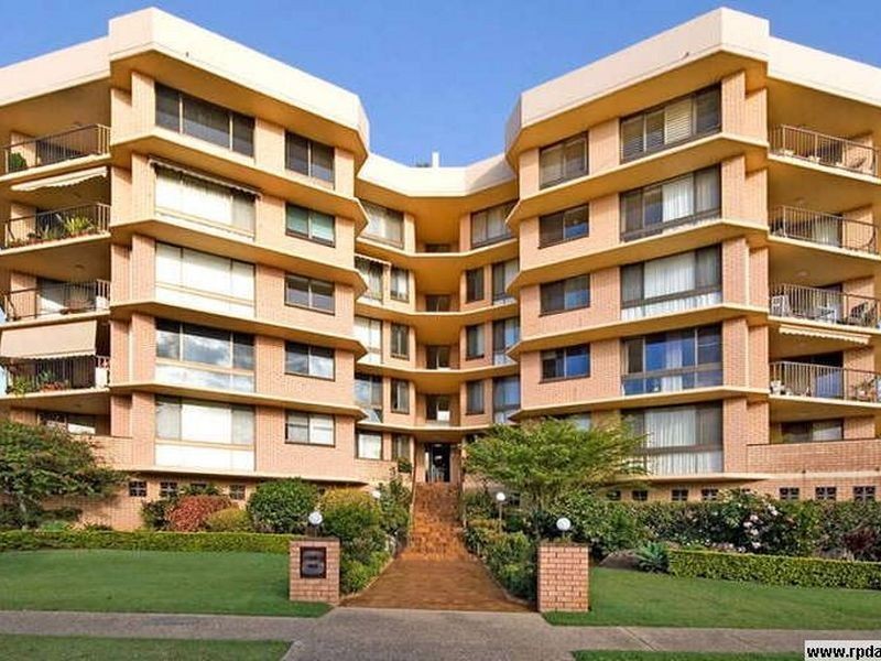 7/8 Paradise Parade, Paradise Point QLD 4216