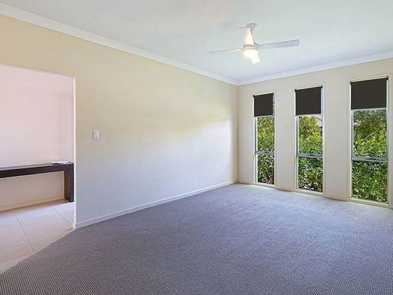 10 Iridium Drive, Hope Island QLD 4212