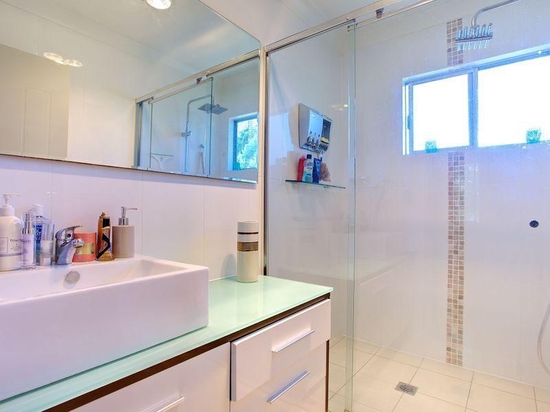 18 Magnolia Avenue, Hollywell QLD 4216