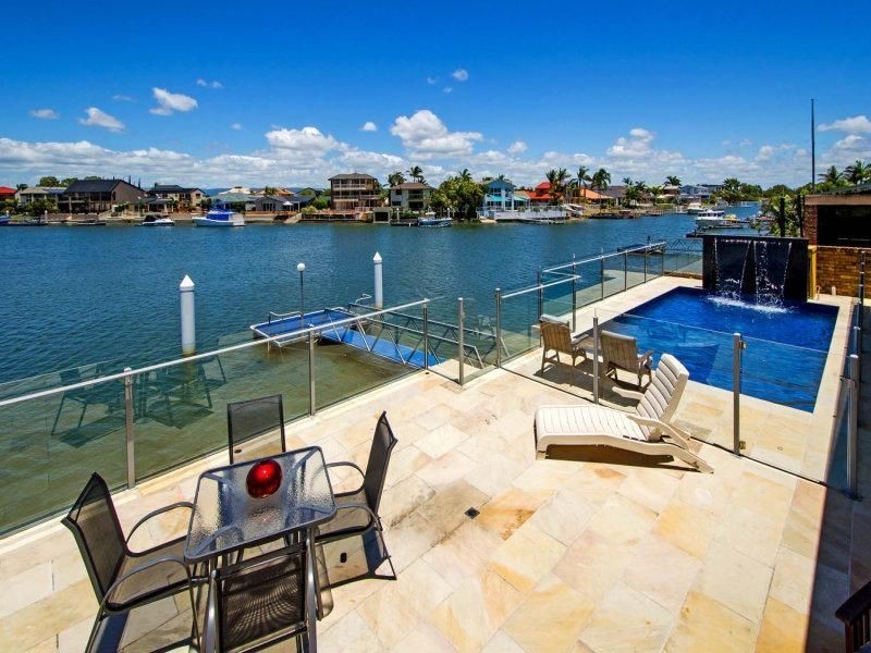 38 Oxley Drive, Paradise Point QLD 4216