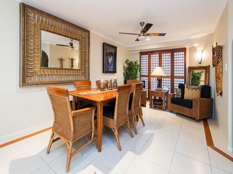 38 Oxley Drive, Paradise Point QLD 4216