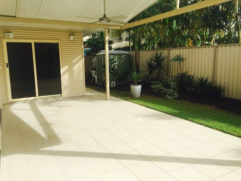 25 Victor Avenue, Paradise Point QLD 4216