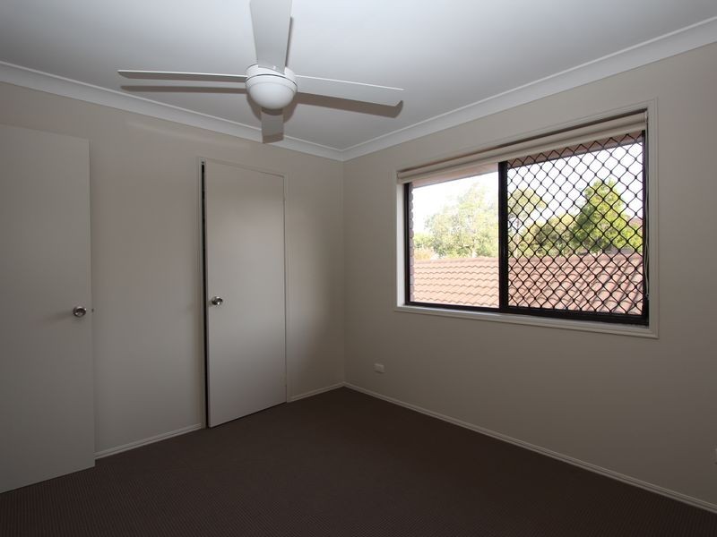 2/145 Government Road, Labrador QLD 4215