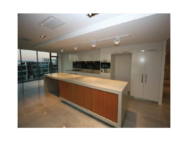 31702 Ephraim Island, Paradise Point QLD 4216