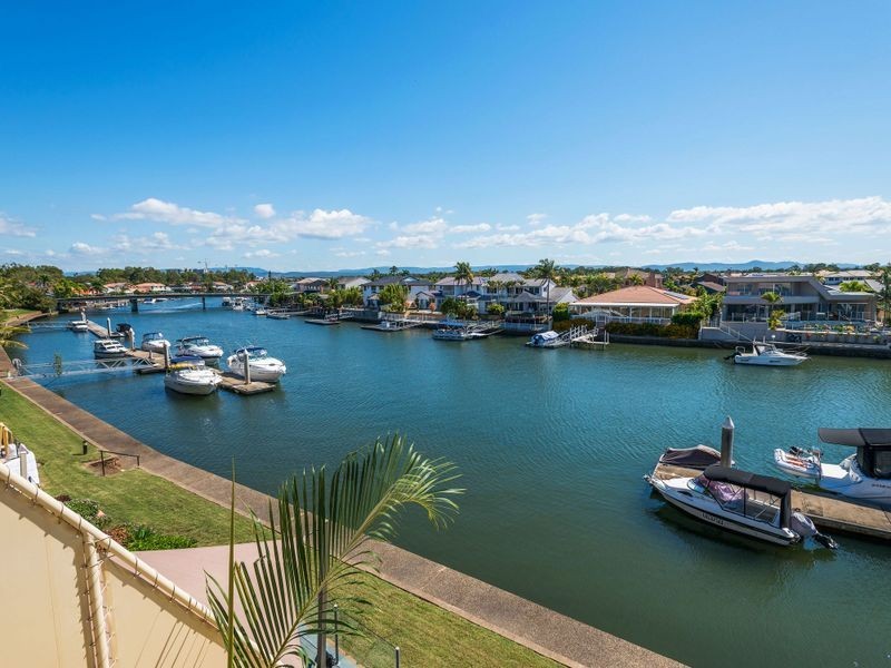 12/100 Morala Avenue, Runaway Bay QLD 4216