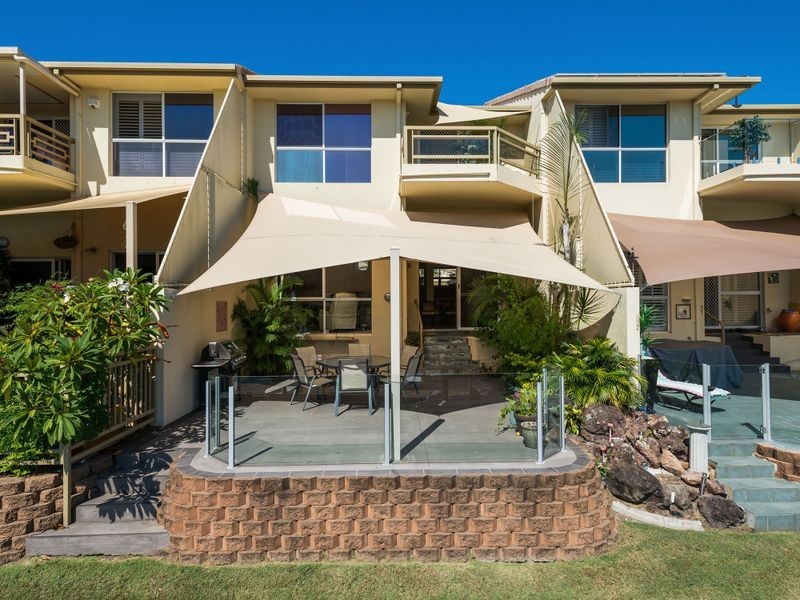 12/100 Morala Avenue, Runaway Bay QLD 4216