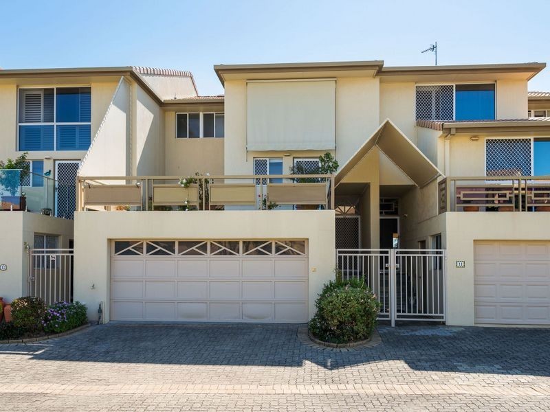 12/100 Morala Avenue, Runaway Bay QLD 4216