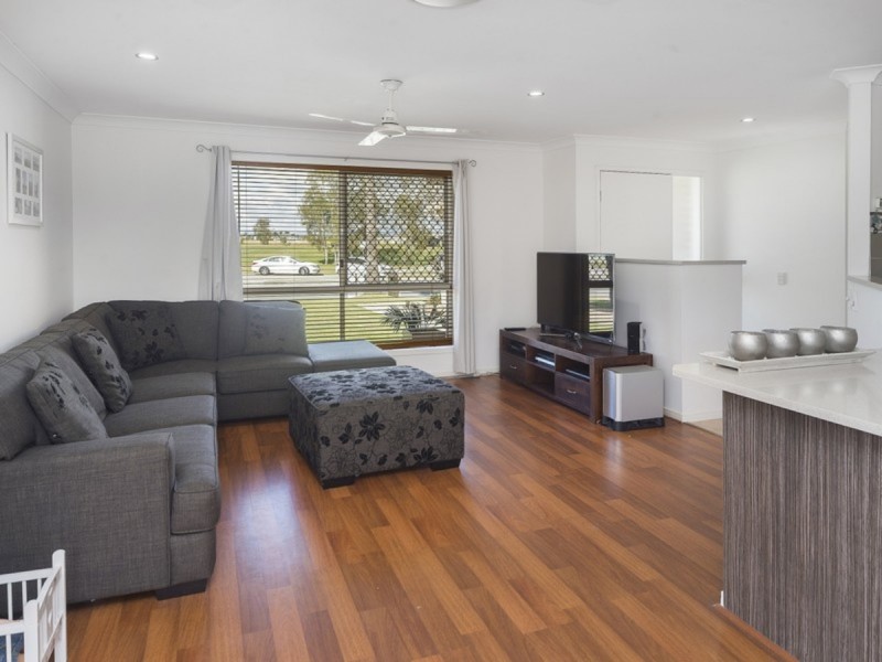 38A Sickle Avenue, Hope Island QLD 4212