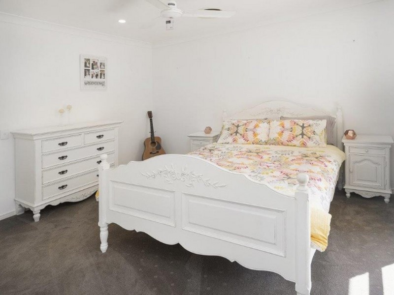 38A Sickle Avenue, Hope Island QLD 4212