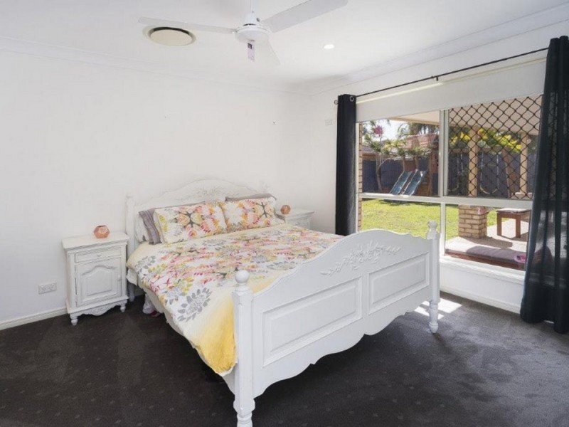 38A Sickle Avenue, Hope Island QLD 4212