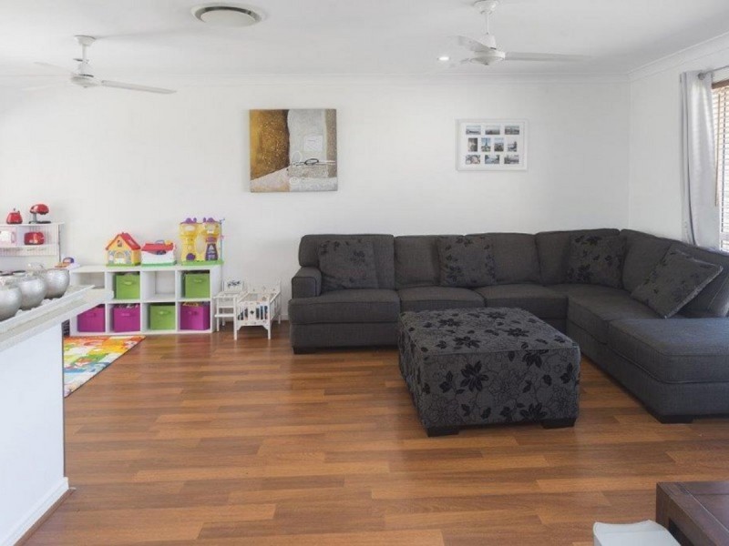 38A Sickle Avenue, Hope Island QLD 4212