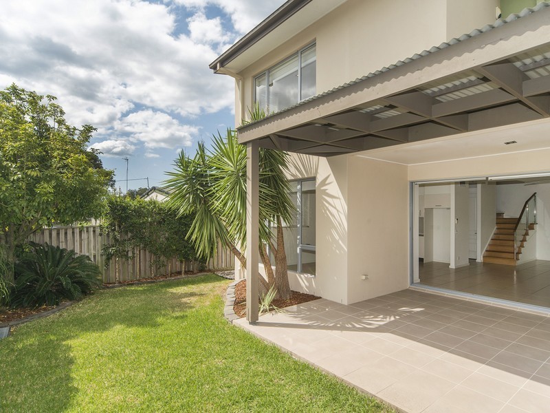 1/5 Wynflo Street, Labrador QLD 4215