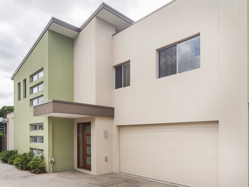 1/5 Wynflo Street, Labrador QLD 4215