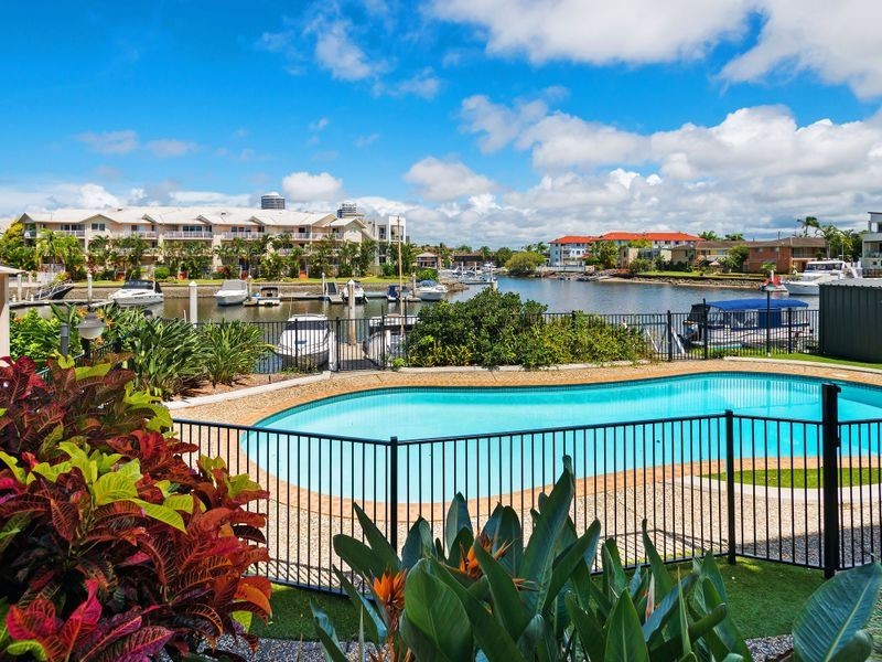 6/14-18 Jennifer Avenue, Runaway Bay QLD 4216