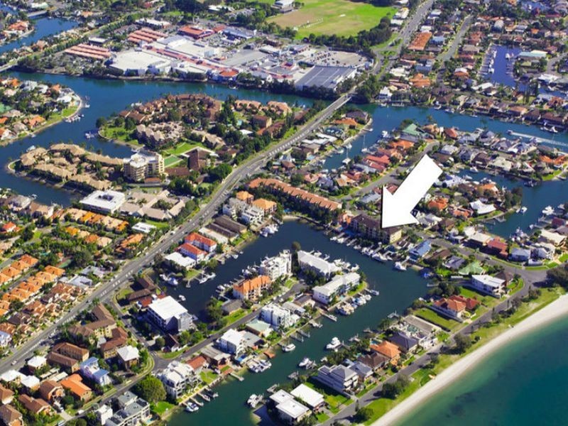 6/14-18 Jennifer Avenue, Runaway Bay QLD 4216