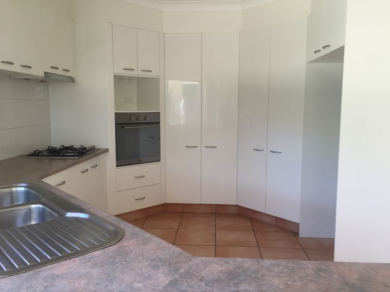 42 Audrey Avenue, Helensvale QLD 4212