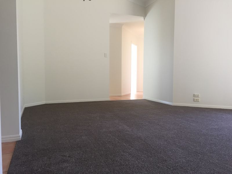 42 Audrey Avenue, Helensvale QLD 4212