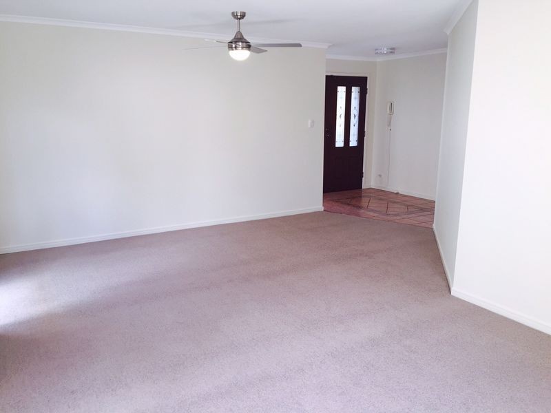 55 Bruce Avenue, Paradise Point QLD 4216