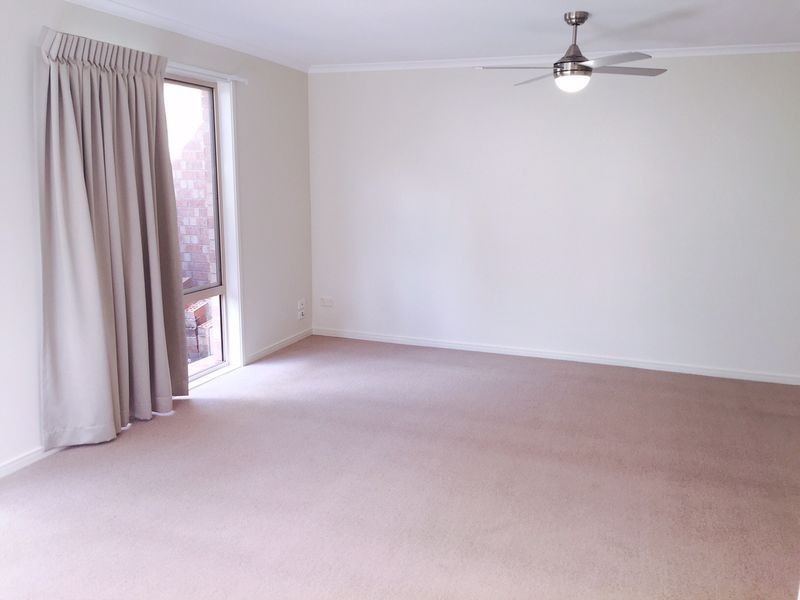 55 Bruce Avenue, Paradise Point QLD 4216