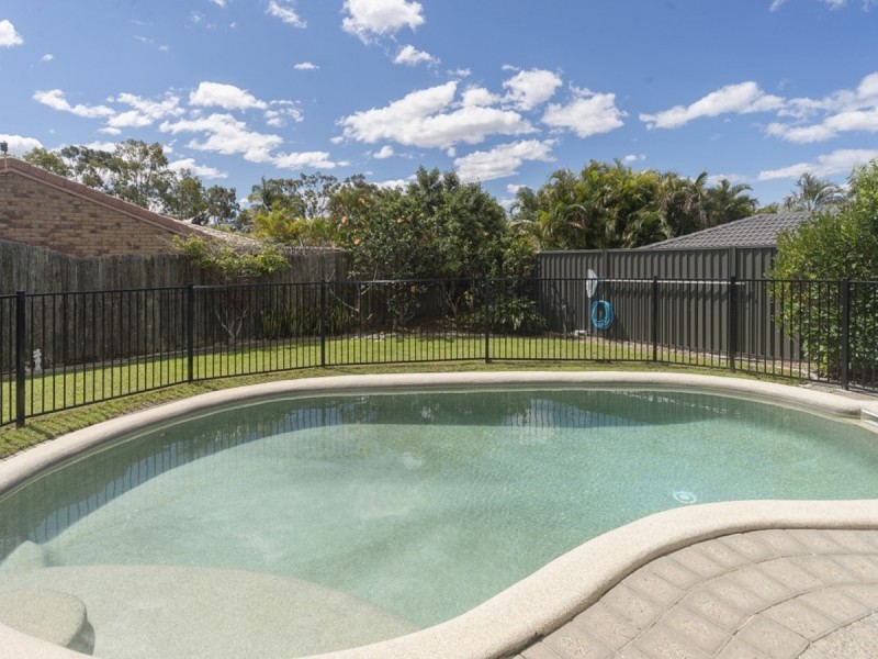 20 Spikes Court, Arundel QLD 4214