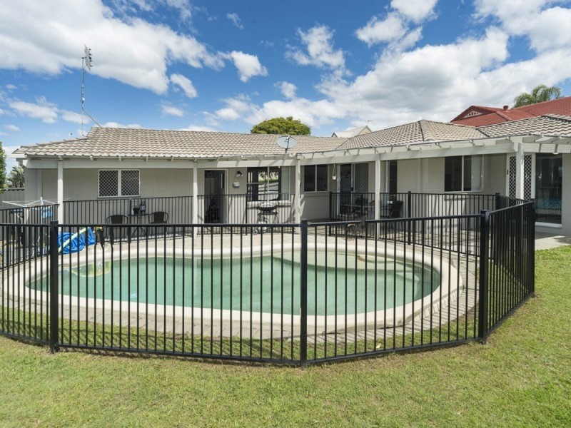20 Spikes Court, Arundel QLD 4214