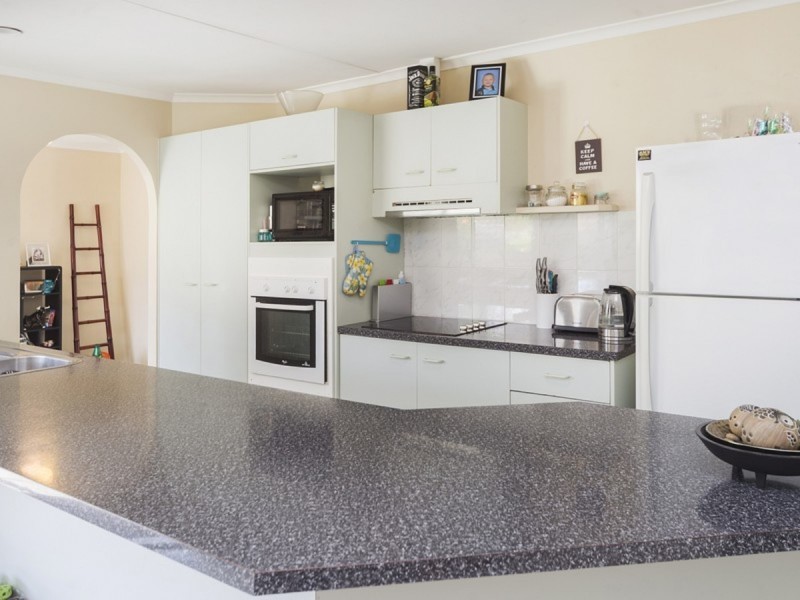 20 Spikes Court, Arundel QLD 4214