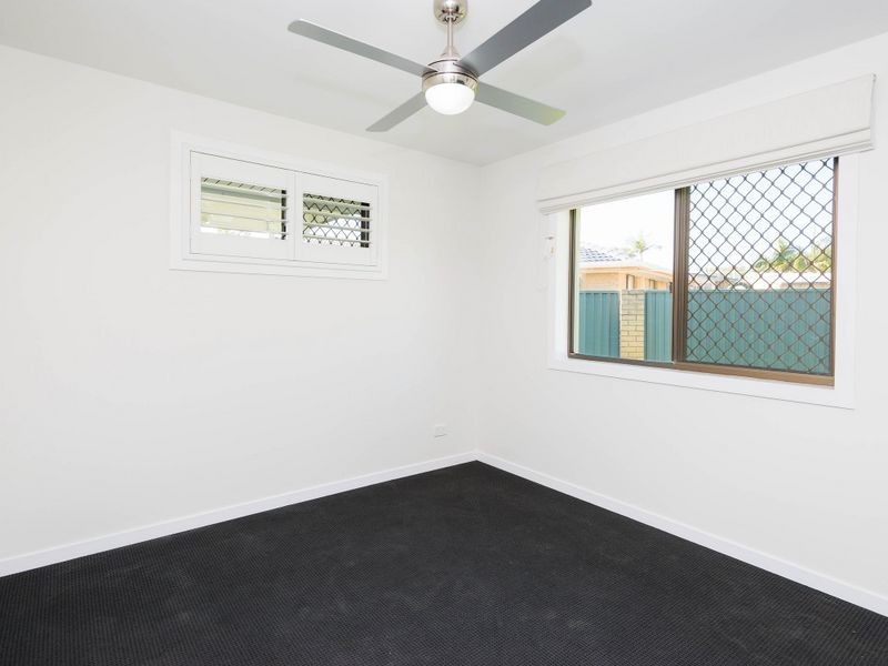 48 Matthew Flinders Drive, Paradise Point QLD 4216