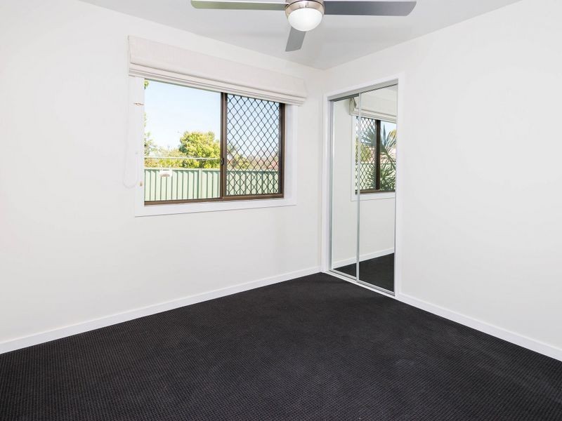 48 Matthew Flinders Drive, Paradise Point QLD 4216