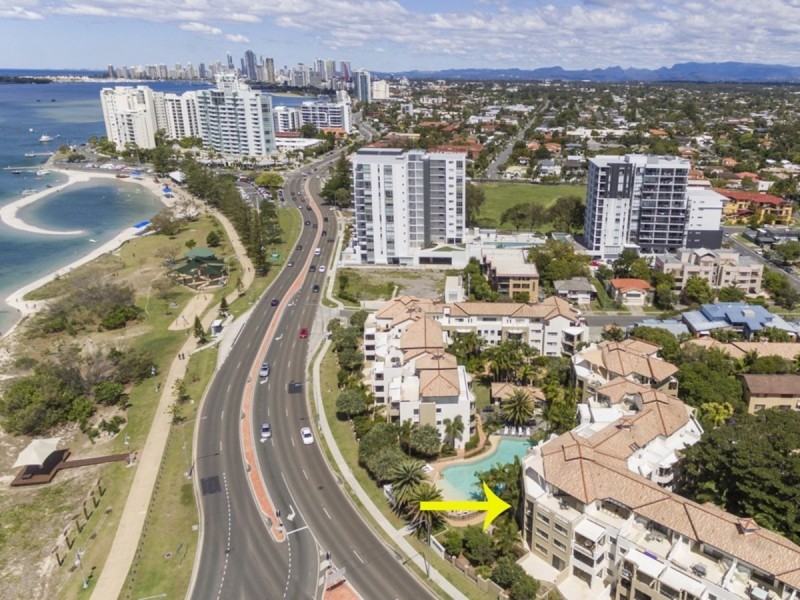 109/392 Marine Parade, Labrador QLD 4215