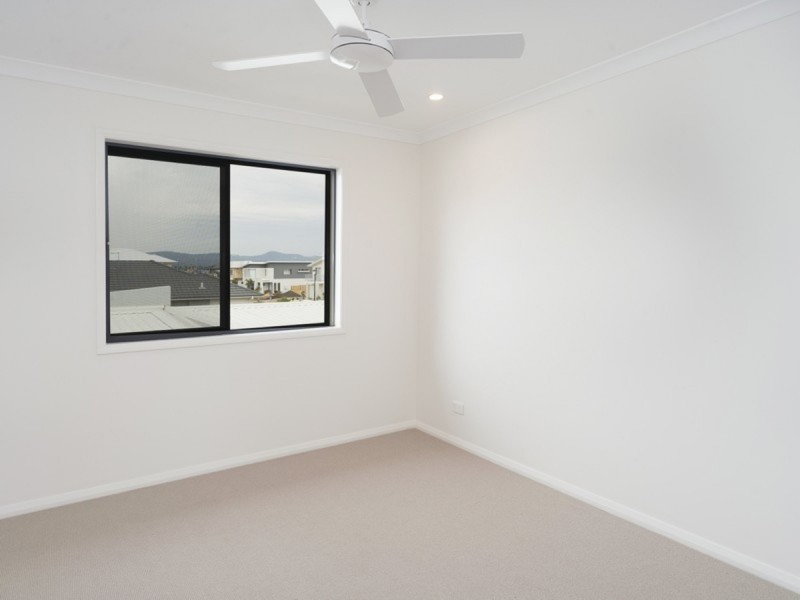 35 Park Lane, Hope Island QLD 4212