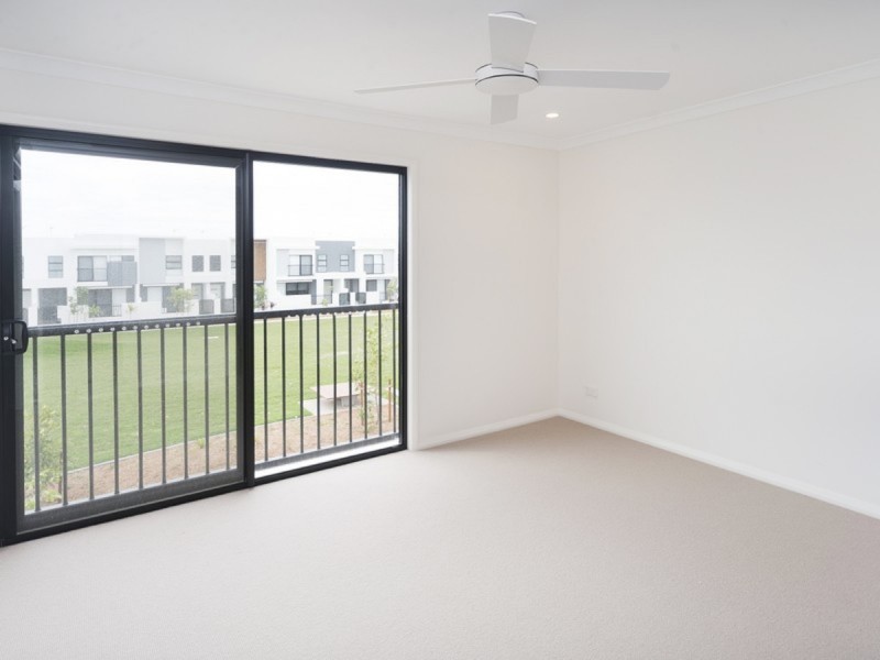 35 Park Lane, Hope Island QLD 4212