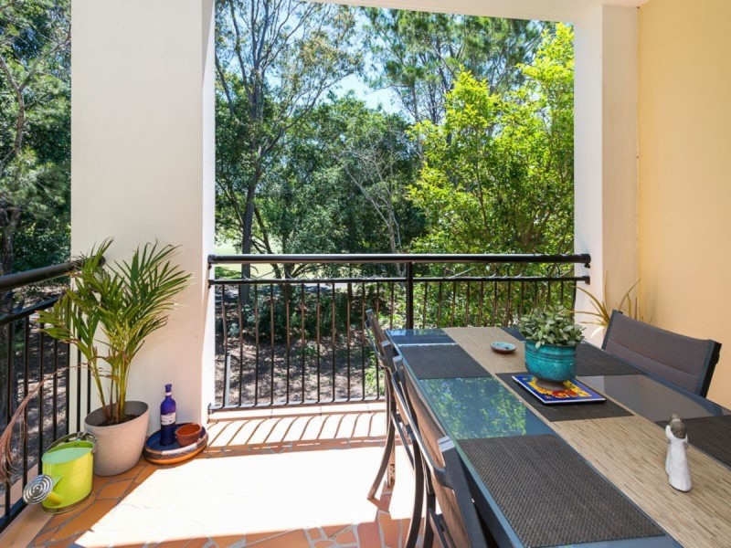 8849 Magnolia Drive East, Hope Island QLD 4212