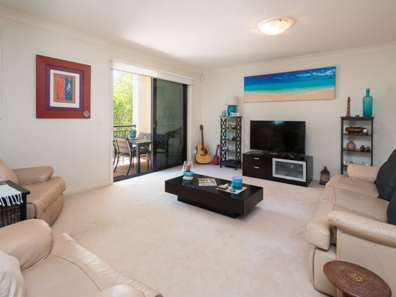 8849 Magnolia Drive East, Hope Island QLD 4212