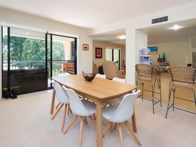 8849 Magnolia Drive East, Hope Island QLD 4212