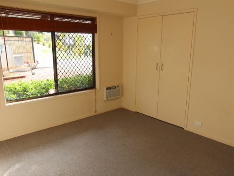 77 Plateau Crescent, Carrara QLD 4211