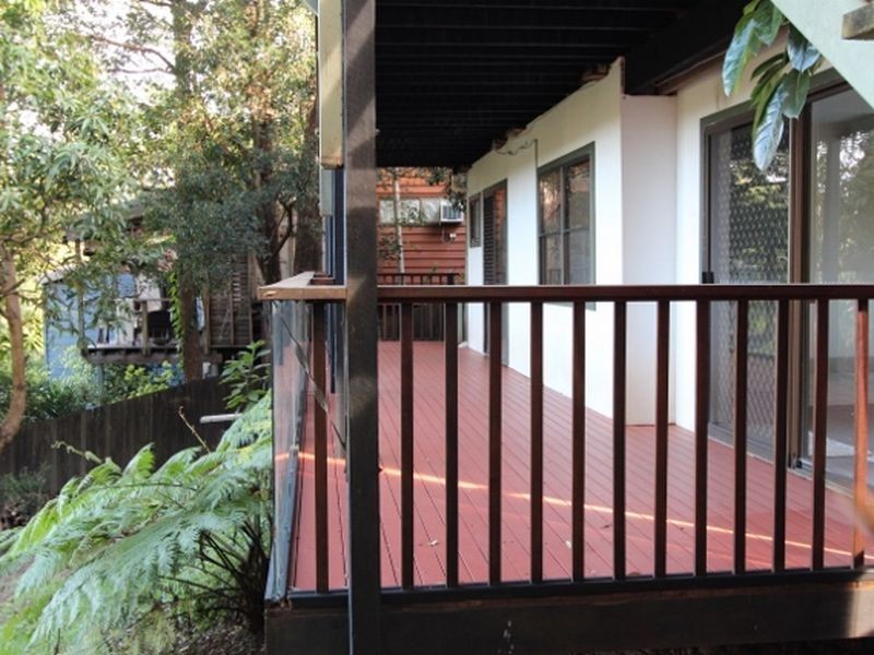 77 Plateau Crescent, Carrara QLD 4211