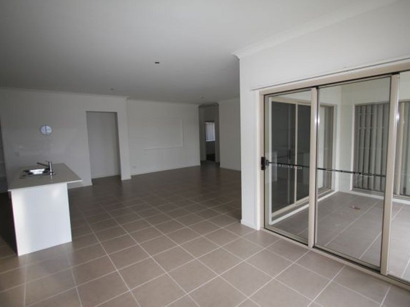 3 Iridium Drive, Hope Island QLD 4212