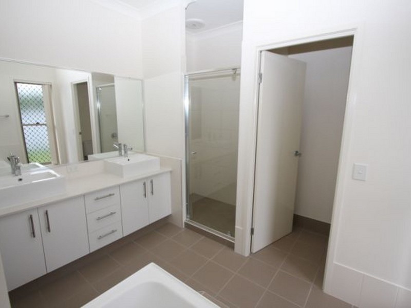 3 Iridium Drive, Hope Island QLD 4212