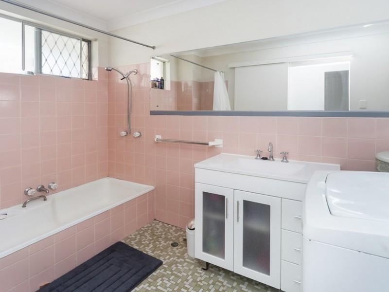 10/54 Frank Street, Labrador QLD 4215