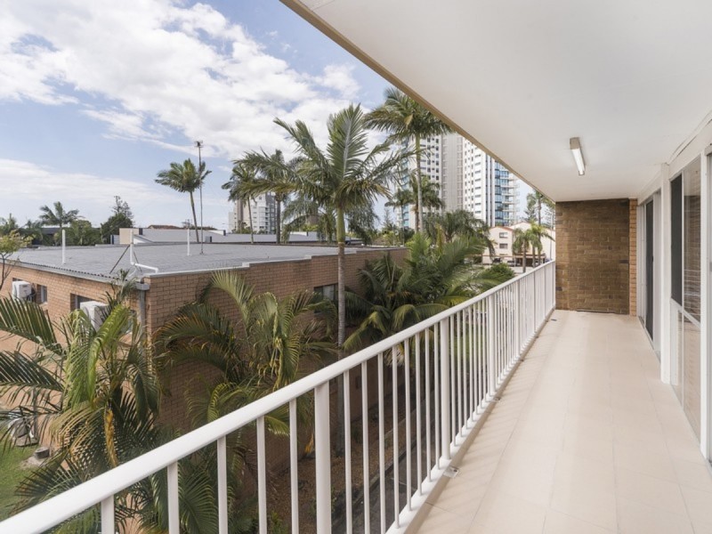 10/54 Frank Street, Labrador QLD 4215