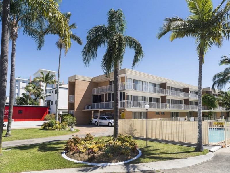 10/54 Frank Street, Labrador QLD 4215