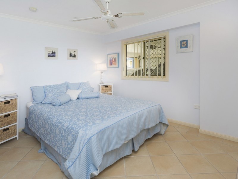 19 Drysdale Place, Paradise Point QLD 4216