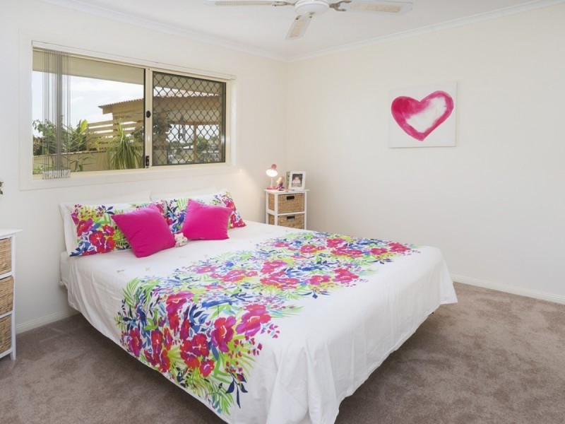 19 Drysdale Place, Paradise Point QLD 4216