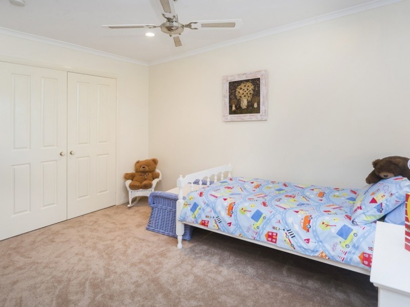 19 Drysdale Place, Paradise Point QLD 4216