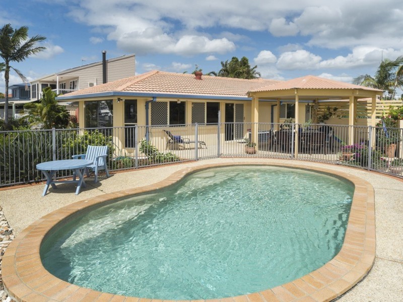 19 Drysdale Place, Paradise Point QLD 4216