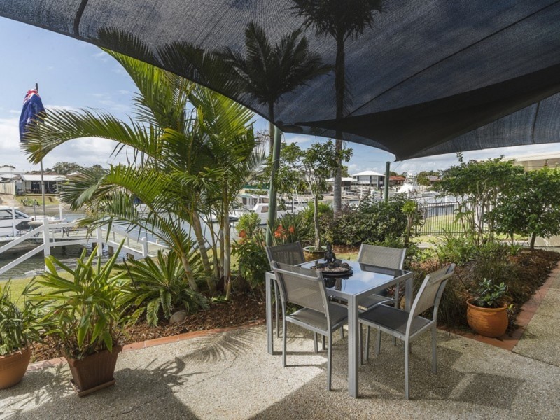 19 Drysdale Place, Paradise Point QLD 4216